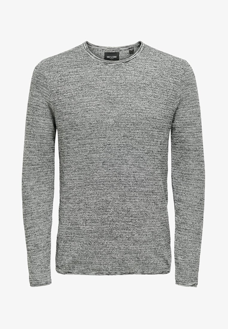 Pull en maille gris à manches longues avec un col rond et un motif texturé, portant l'étiquette "Only & Sons" à l'intérieur du col.