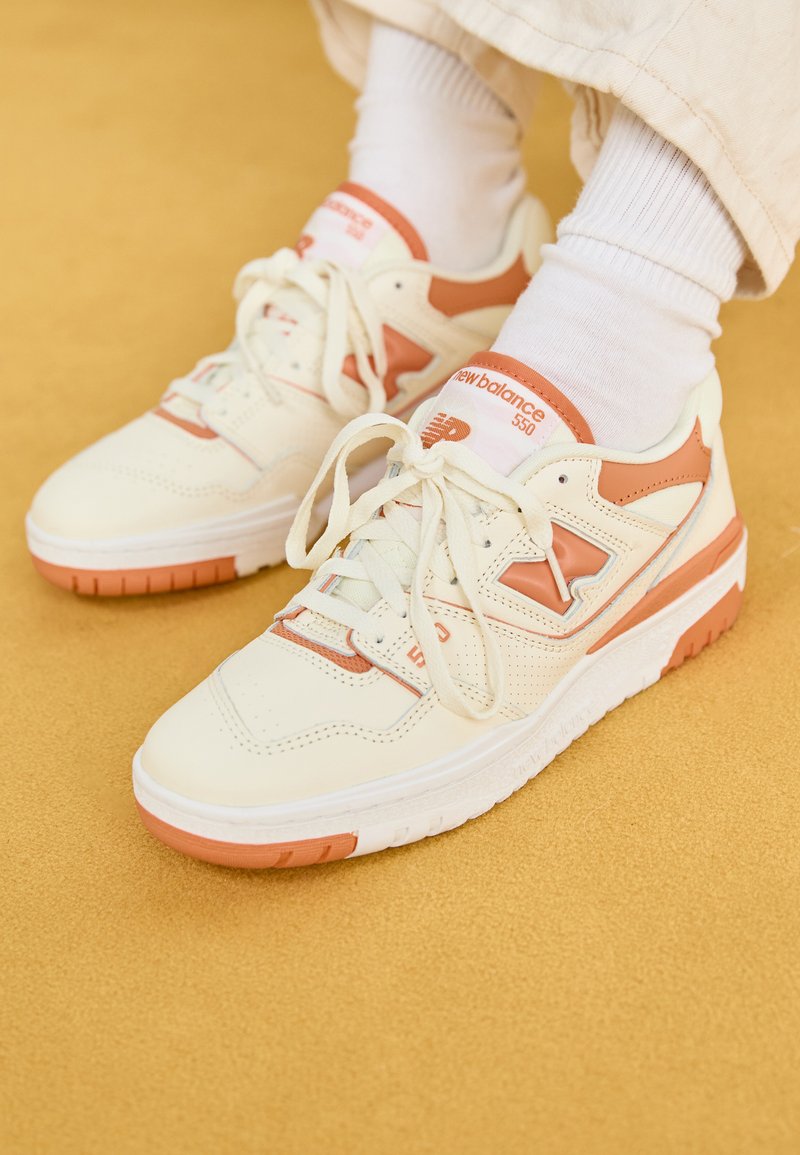 New Balance Sneakers laag beige New Balance Sneakers laag beige