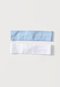 Επιλέχθηκε, light blue/off-white