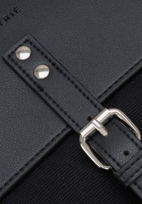 Thumbnail Image 6