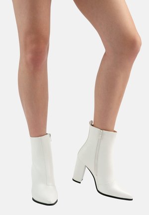 Classic ankle boots - weiß