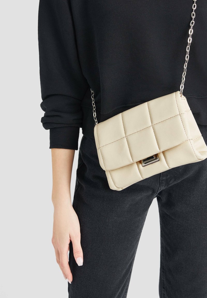 PULL&BEAR Sac bandoulière - beige