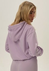 ESOTIQ - Bluza z kapturem