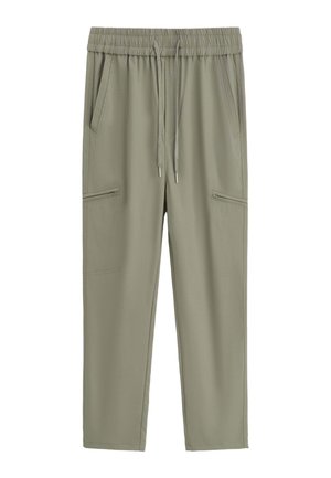 Pantalon décontracté léger pour homme de couleur vert olive clair, avec taille élastique, cordons ajustables, poches latérales et poches zippées sur les cuisses.