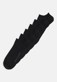 Schwarze Knöchelsocken im Sechserpack. Hergestellt aus weichem Material mit glatter Textur. Mit einem kleinen weißen Logo seitlich bedruckt.