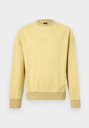 Φωτεινό κίτρινο φούτερ με μακριά μανίκια και στρογγυλή λαιμόκοψη, με ριμπ μανσέτες και τελείωμα, διακριτικό λογότυπο στο κέντρο του στήθους.