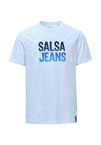 Camiseta de algodón blanca con gráfico "SALSA JEANS" en letras azules degradadas. Mangas cortas, escote redondo y una etiqueta negra en el dobladillo.