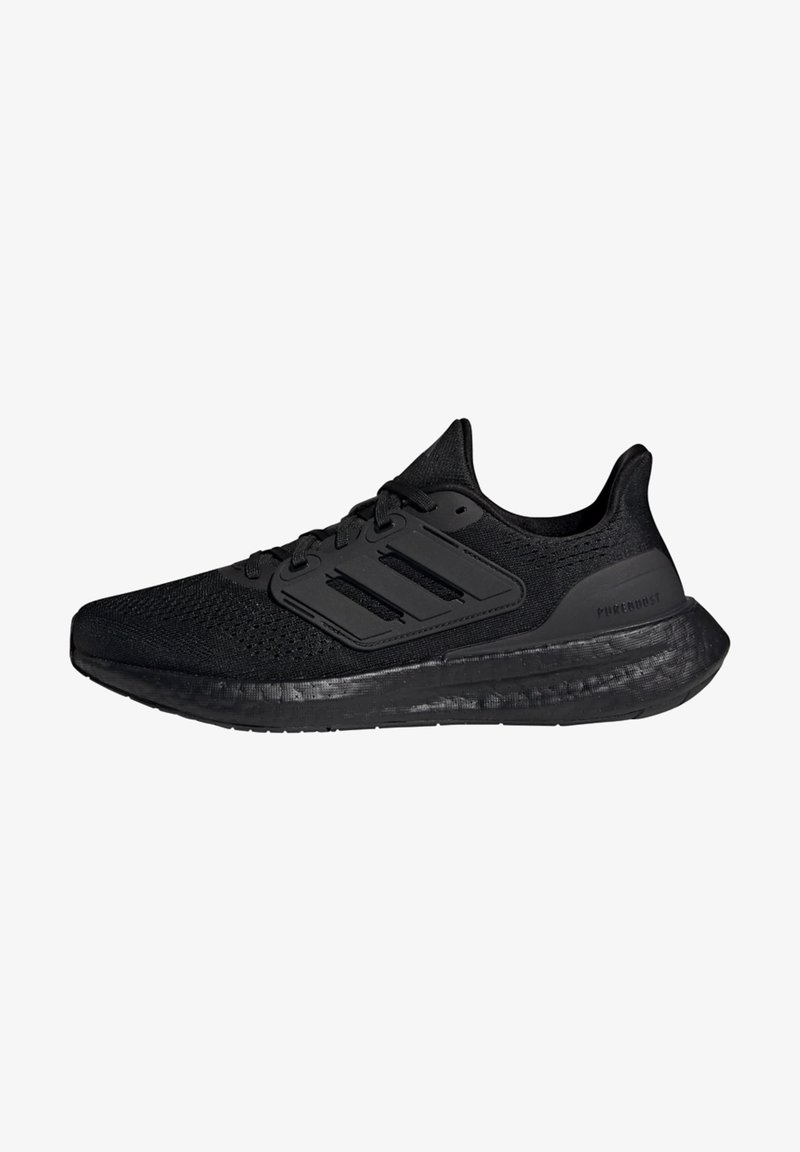 Chaussure de course légère noire avec empeigne en mesh, trois bandes latérales, semelle rembourrée et fermeture à lacets.