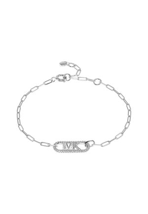Silbernes Kettenarmband mit rechteckigem Anhänger, besetzt mit kleinen Kristallen und den Initialen „MK“ in der Mitte, mit Karabinerverschluss.