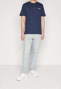 Timberland Triko s potiskem - dark blue