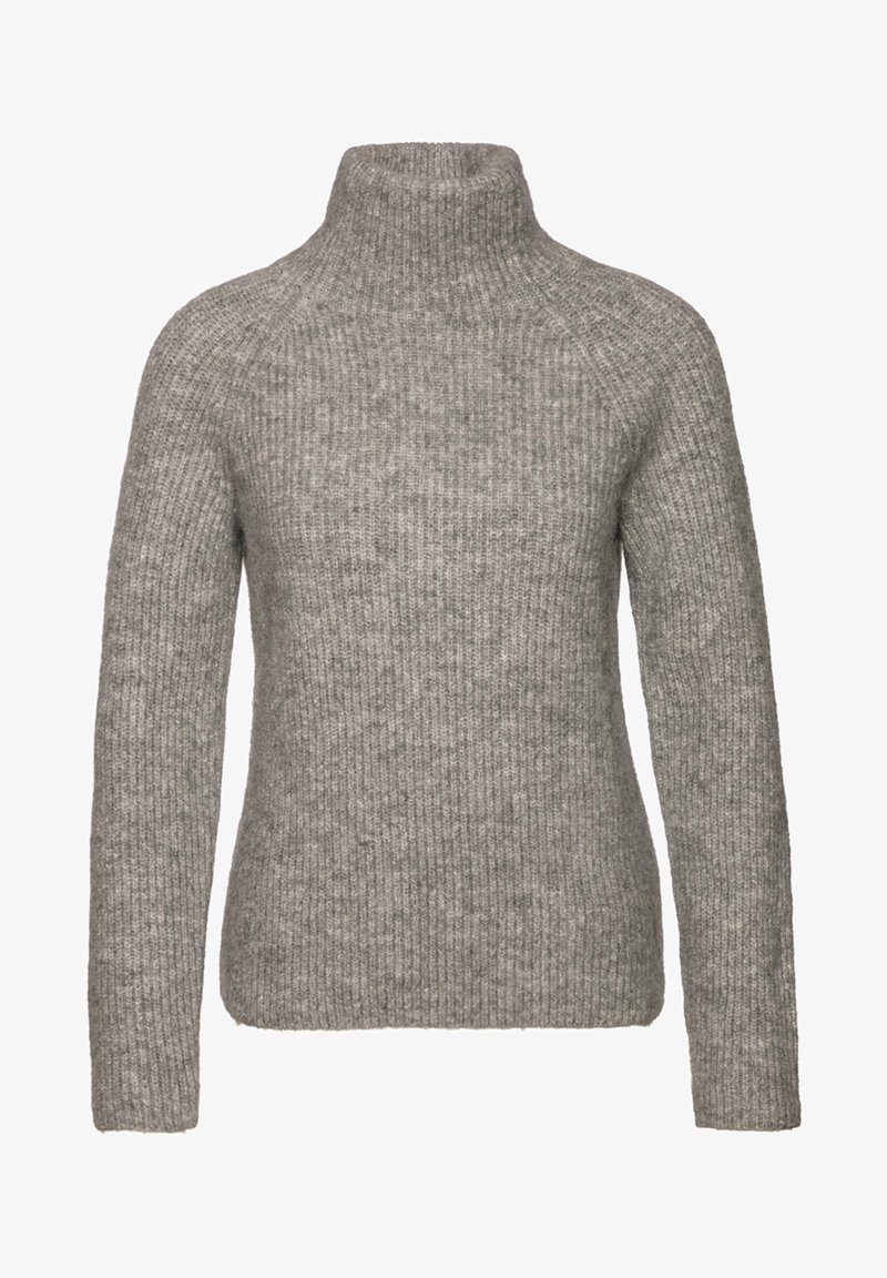 Pull col roulé en maille côtelée gris clair avec manches longues et silhouette légèrement ajustée.