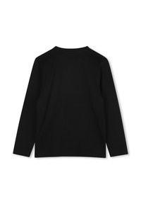 Zwarte T-shirt met lange mouwen, ronde hals, zacht katoen, eenvoudig ontwerp, geen zichtbare logo's of patronen, klassieke pasvorm, minimale naden.