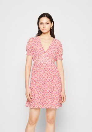 ONLY ONLAMANDA SHORT DRESS - Φόρεμα πουκάμισο - carmine