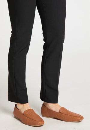 Loafers - cognac