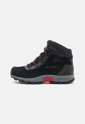 NEWTON RIDGE™ AMPED UNISEX - Outdoorschoenen - black/mountain red