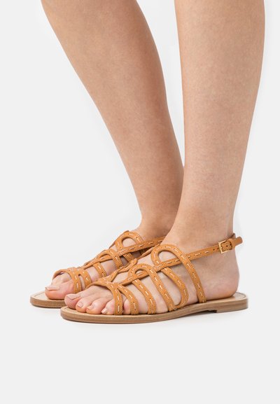 Alberta Ferretti Sandales - brown