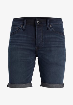 Donkerblauwe denim shorts met opgerolde zoom, voorzakken, riemlussen en een knoopsluiting.