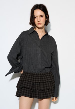 RUFFLED CHECK - A-Linien-Rock - grey