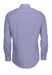 Lichtblauw langhangend shirt, gemaakt van gladde stof. Heeft een standaard kraag, knopenmanchetten en een rechte onderkant met subtiele textuur.