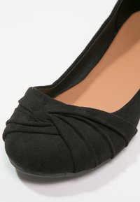 Anna Field Bailarinas - black