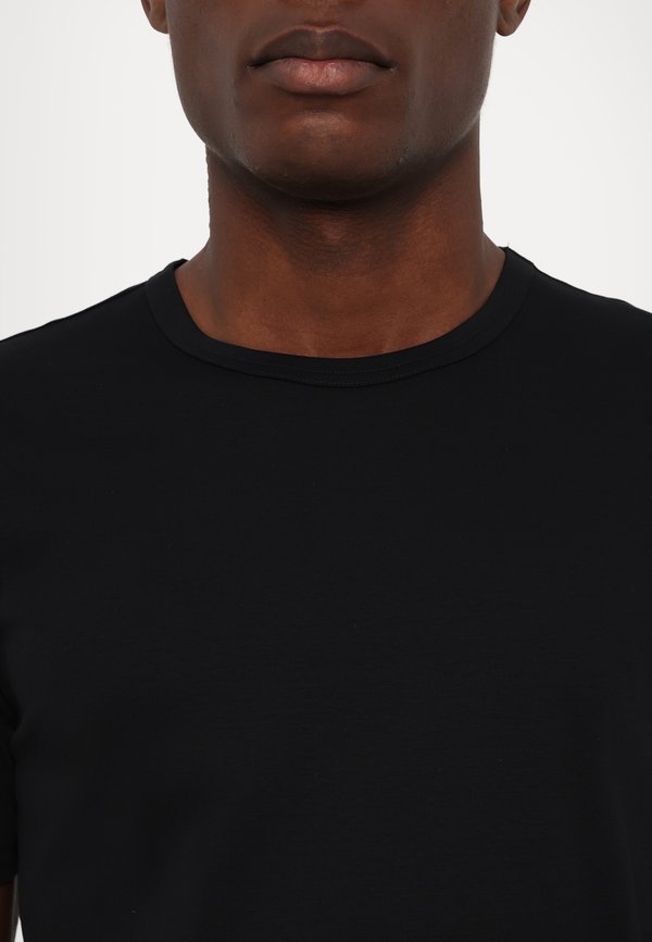 OLAF - Basic T-shirt4