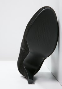 Anna Field Botki na obcasie