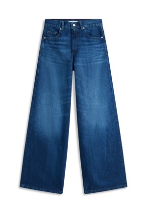 Vaqueros azules de denim de tiro alto y pernera ancha, con cierre frontal de botones y cremallera, bolsillos delanteros y sutiles desgastes en muslos y rodillas.