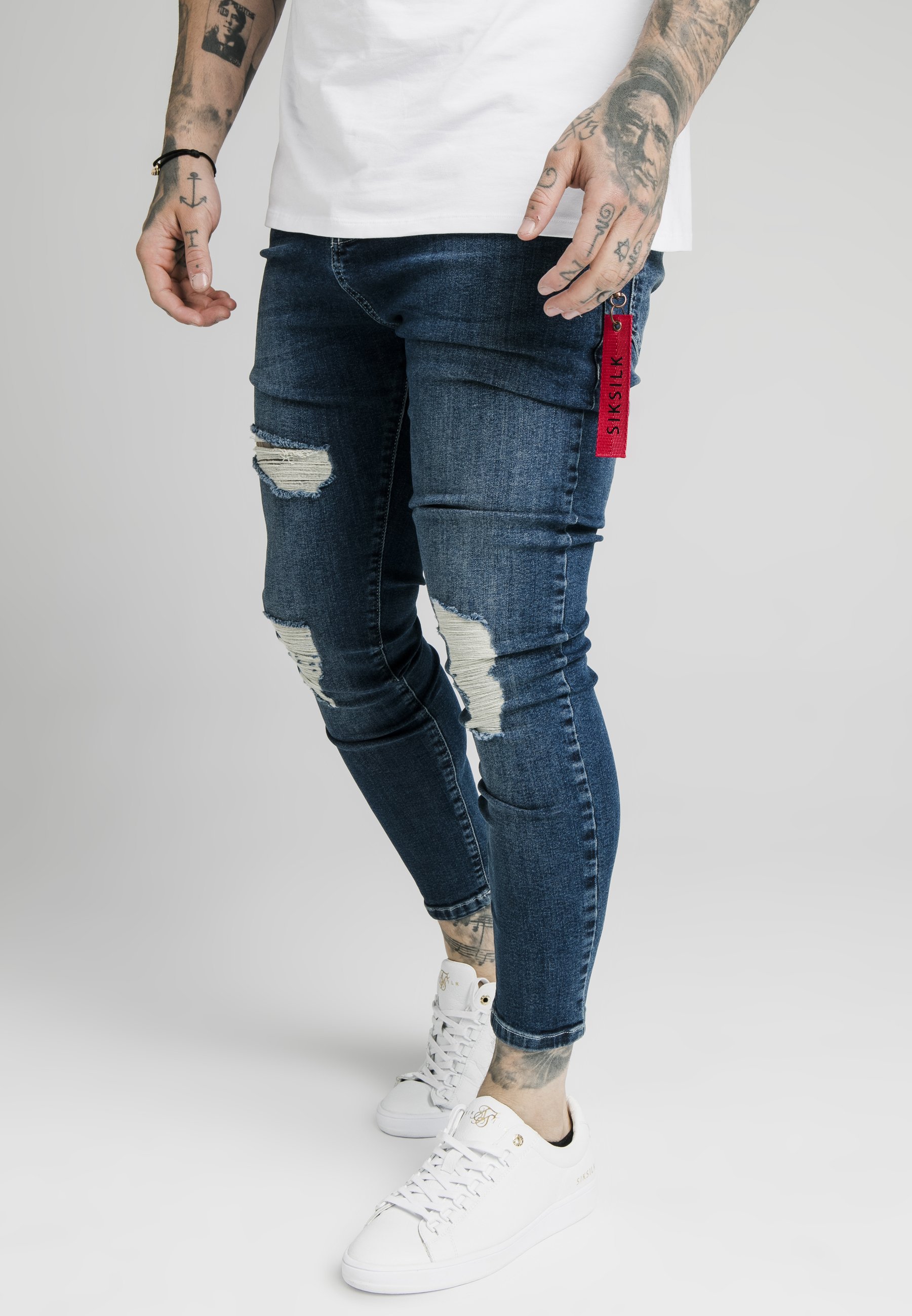 zip detail jeans