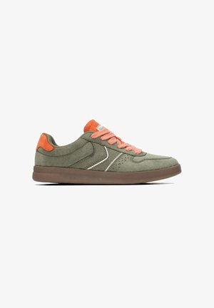 Refresh, ZAPATILLA DE MUJER PLANO - Zapatillas - verde