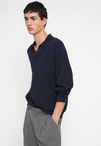 Redefined Rebel GUSTAVO BOXY FIT - Maglietta a manica lunga - ecru