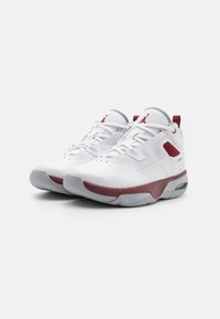 Jordan JORDAN STAY LOYAL 3 UNISEX - Obuća za košarku - white/team red/wolf grey
