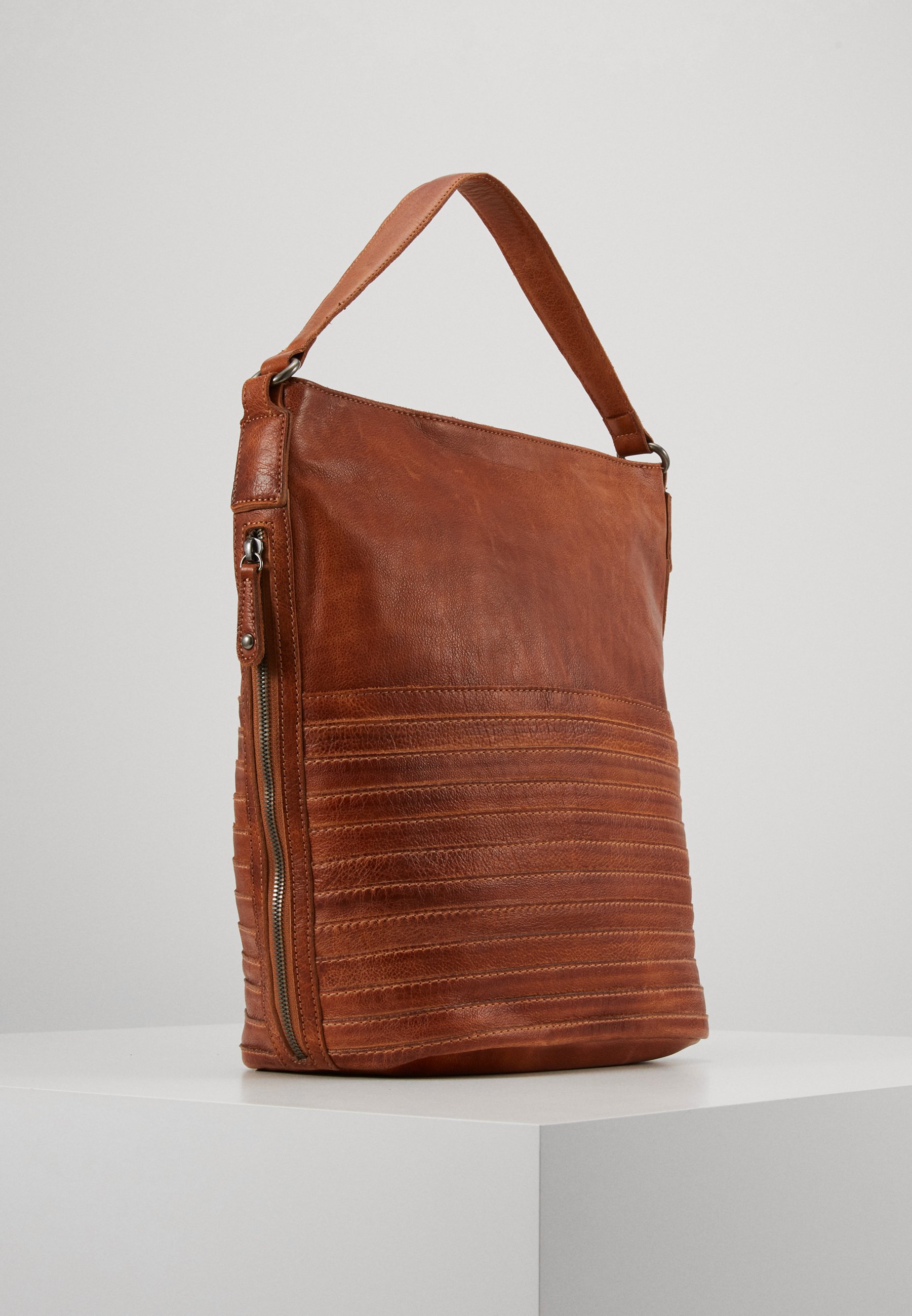 FREDsBRUDER CHERI Håndveske caramel Zalando.no FREDsBRUDER Håndveske caramel Zalando.no