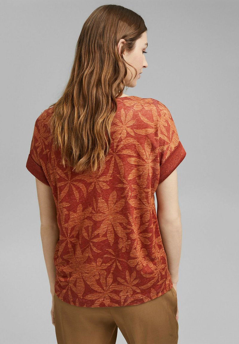 Damen T-Shirts | Esprit Collection LEAF T-Shirt print terracotta/dunkelrot - RV64969 Damen T-Shirts | Esprit Collection LEAF T-Shirt print terracotta/dunkelrot - RV64969