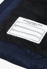 Abercrombie & Fitch MIDWEIGHT PUFFER JACKET UNISEX - Vinterjacka - navy blazer