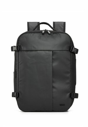 Czarny prostokątny plecak z miękką przednią częścią, górną rączką, regulowanymi paskami na ramiona, bocznymi paskami z klamrami oraz podwójnym zamkiem błyskawicznym.