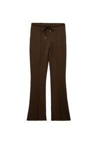 Pantalones acampanados marrones fabricados en tela suave, con una cintura elástica ajustable, detalles de costura vertical y un acabado liso y texturizado.