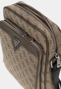 Guess MINI-MILANO MIT 4G-LOGO - Sac bandoulière - grün