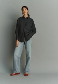 Next OVERSIZED  - Paitapusero - black