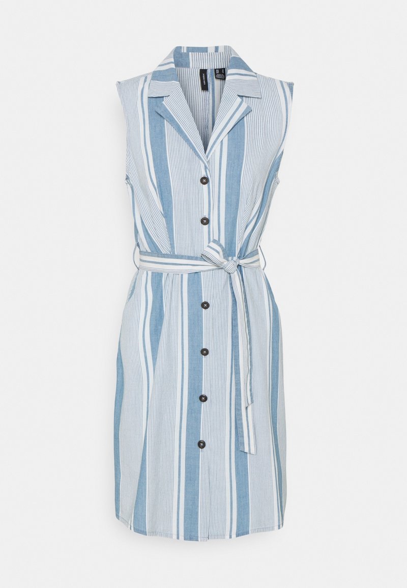 Ärmlös klänning med blå och vita vertikala ränder, krage, knappframsida och knytmidja. Tillverkad av lättviktsmaterial.