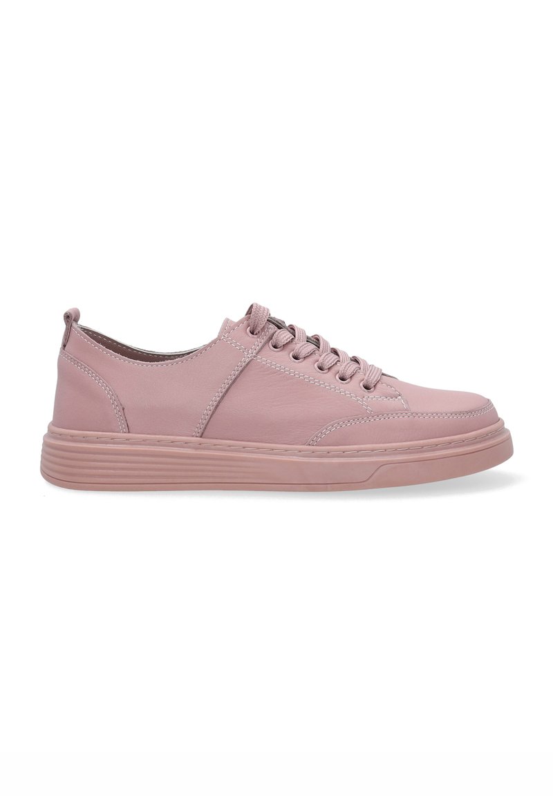 Helle rosa Leder-Sneaker mit abgerundetem Zehenbereich, Schnürverschluss und strukturiertem Gummisohle. Kontrastierende Nähte und ein kleines Absatzdetail.
