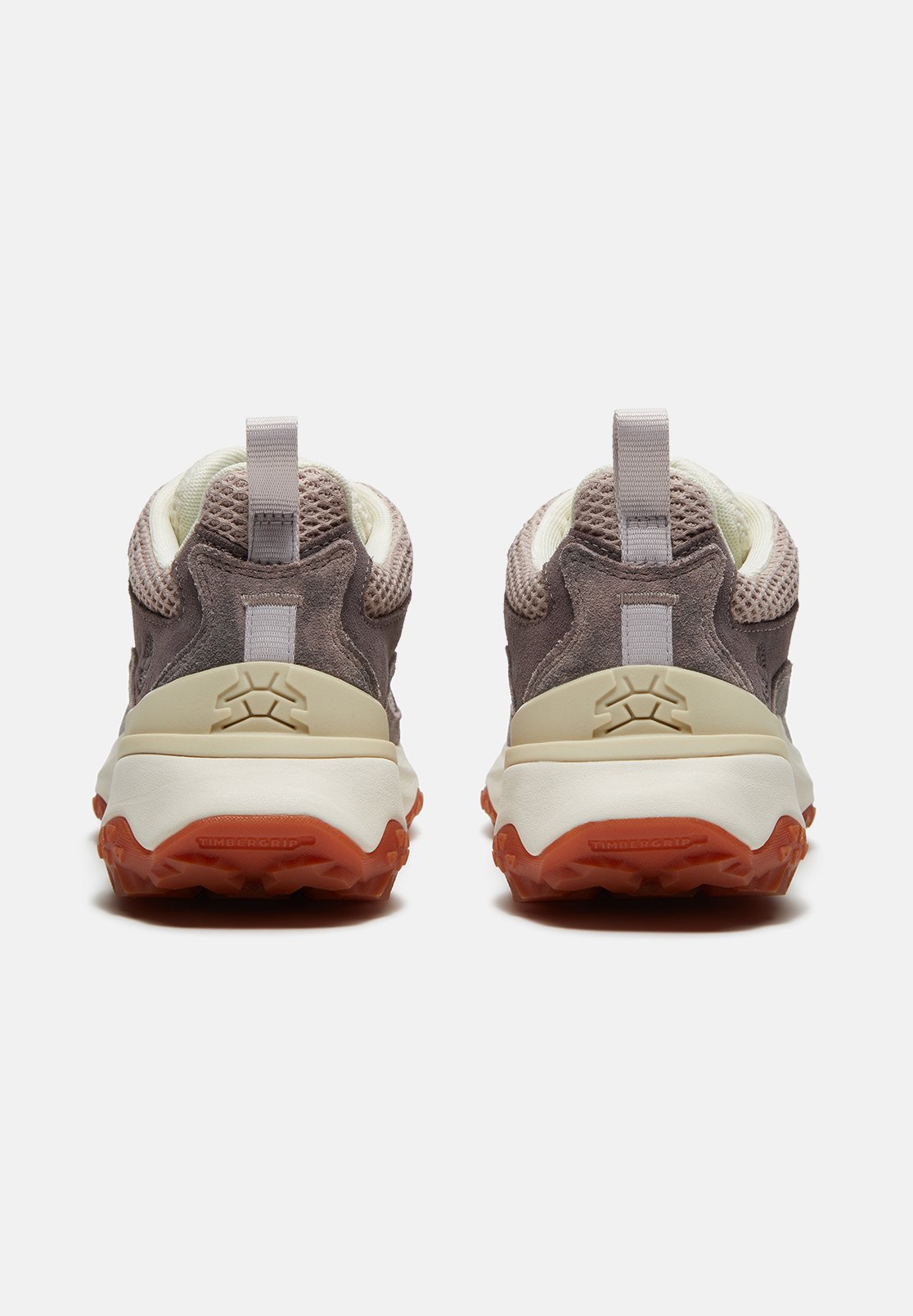 LOW LACE-UP WATERPROOF SNEAKER.