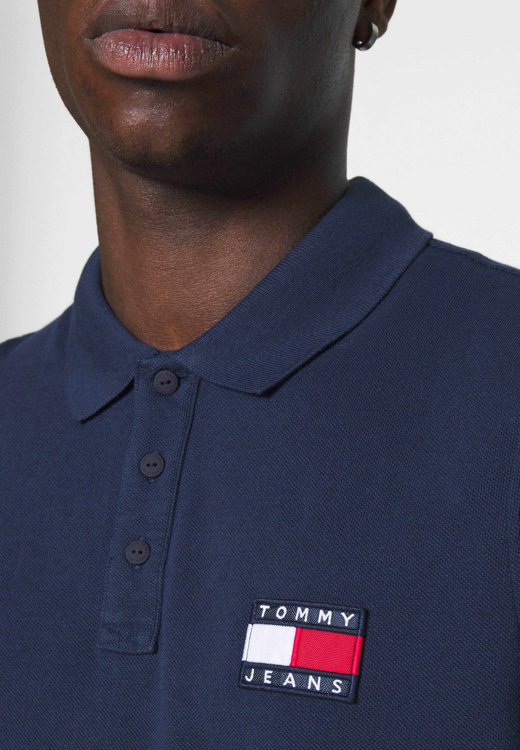 Tommy Jeans BADGE LIGHTWEIGHT - Polo shirt - twilight navy/dark blue -  Zalando.co.uk