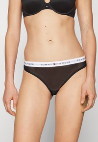 Tommy Hilfiger 3 PACK - Fecskék - white/black/balanced beige