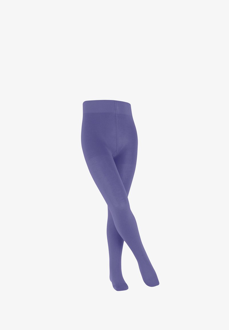 Lila Strumpfhosen werden auf einem weißen Hintergrund präsentiert. Sie haben eine glatte Textur und ein tailliertes Design, das an den Knöcheln überkreuzt ist.