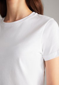 JOOP! T-shirt basic - weiß