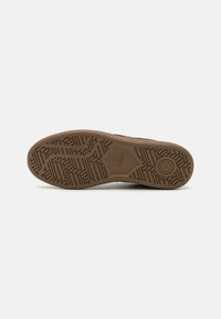 Nubikk RAY OWEN - Tenisice - black
