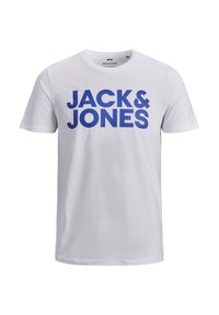 Tricou alb din bumbac, cu litere albastre îndrăznețe care formează cuvântul "JACK & JONES" pe piept. Gât la bază și mâneci scurte.