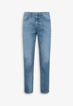 Hellblaue Slim-Fit-Jeans mit fünf Taschen, Knopfverschluss und dezenten ausgewaschenen Details auf weißem Hintergrund.