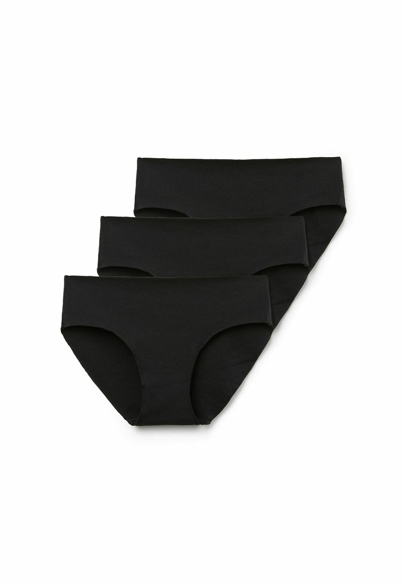 Trzy pary czarnych bawełnianych majtek z bezszwowym designem, o średnim stanie i miękkiej teksturze. Brak widocznych logo lub wzorów.