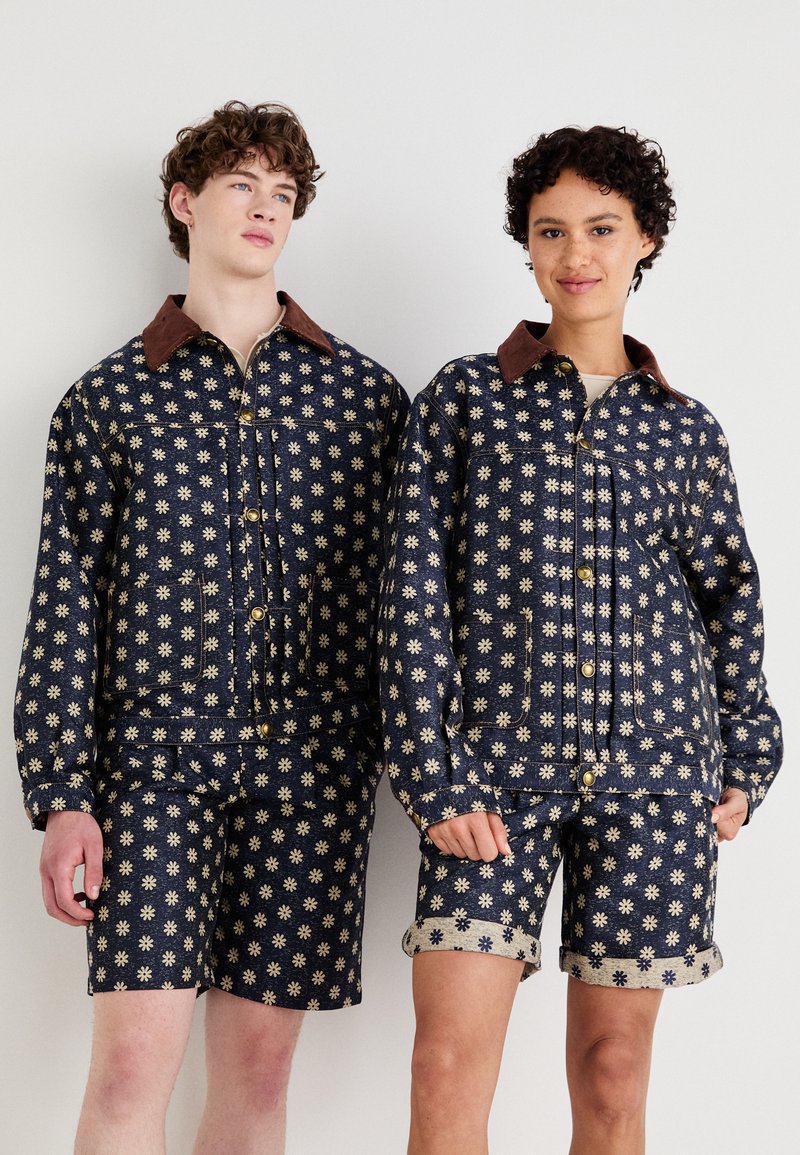 Sister Jane BUCK FLOWER JACKET UNISEX - Denim jacket - navy